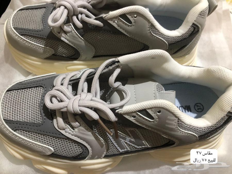 حذاء رياضي جديد تماماا للبيع64415907985539112