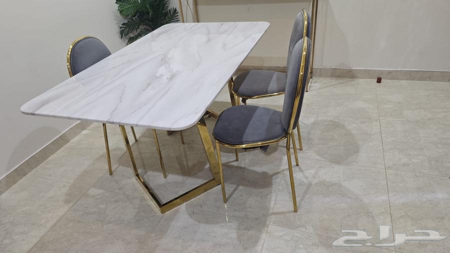 اثاث للبيع غرفة نوم وكنب صاله حرف L وطاولة طعام مع 6 كراسي64415585795457114