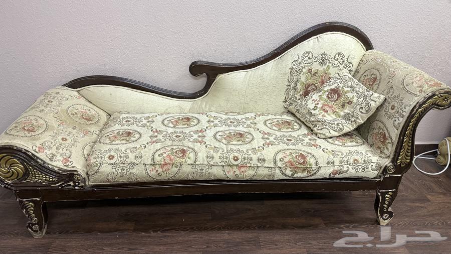 High-quality solid wood vintage sofa, bought for 1400, if it brings me 400, it's good and blessed64413167076867110
