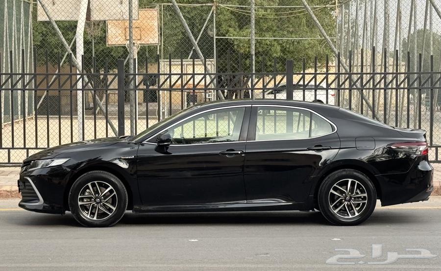 تويوتا كامري 2023 ممشى 80 الف بودي خالي من الرش64576492730498113