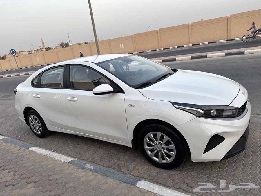 كيا سيراتو 2023 لون ابيض64570285533185111