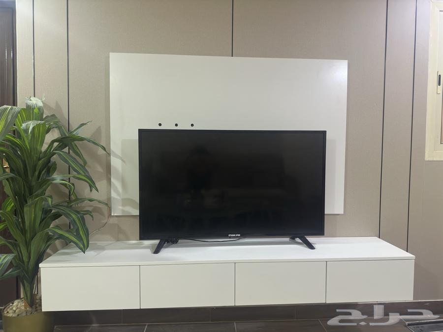 للبيع مكتبه الفزيون وخلفيه64416121291649110