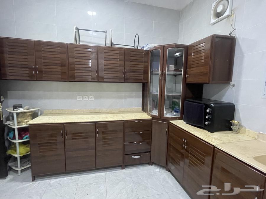 مطبخ كبير للبيع شبة جديد64413652653827112