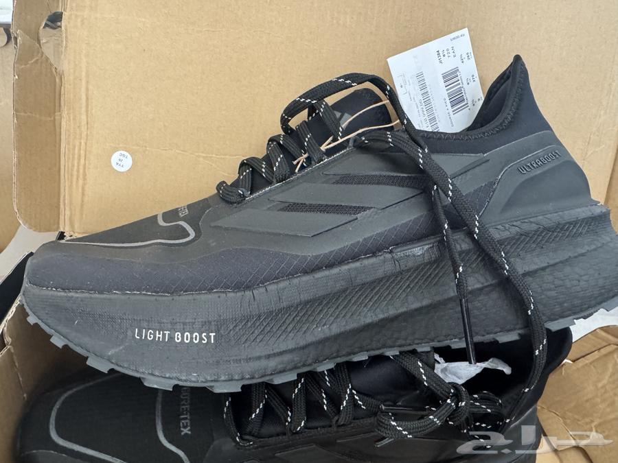 اديداس الترا بوست 5 لون اسود و ابيض اصلية64418404025346111