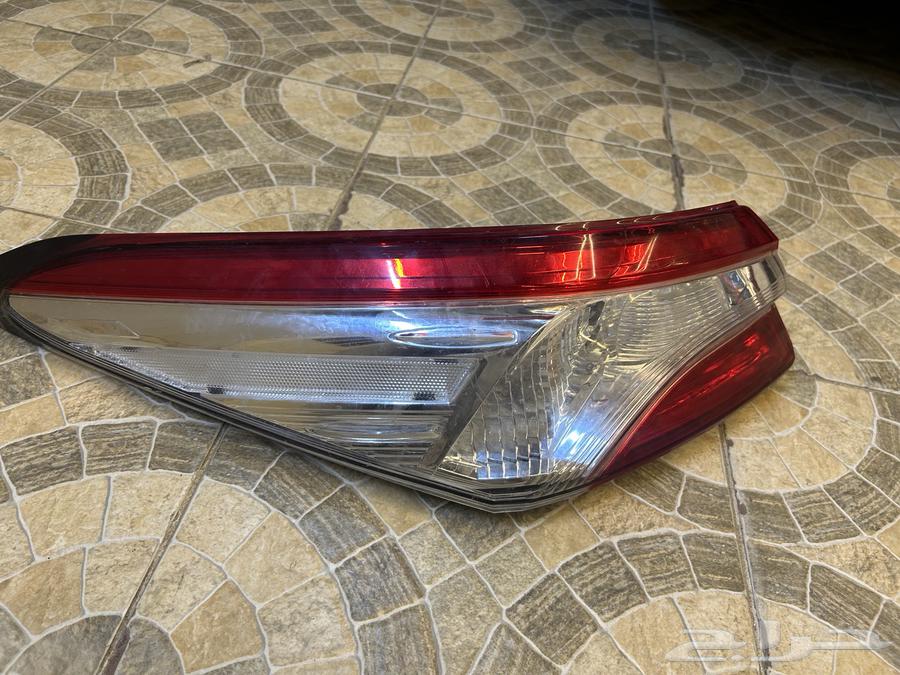 لحيه صدام كامري خلفي اصلي واصطب خلفي يسار64577332214019111