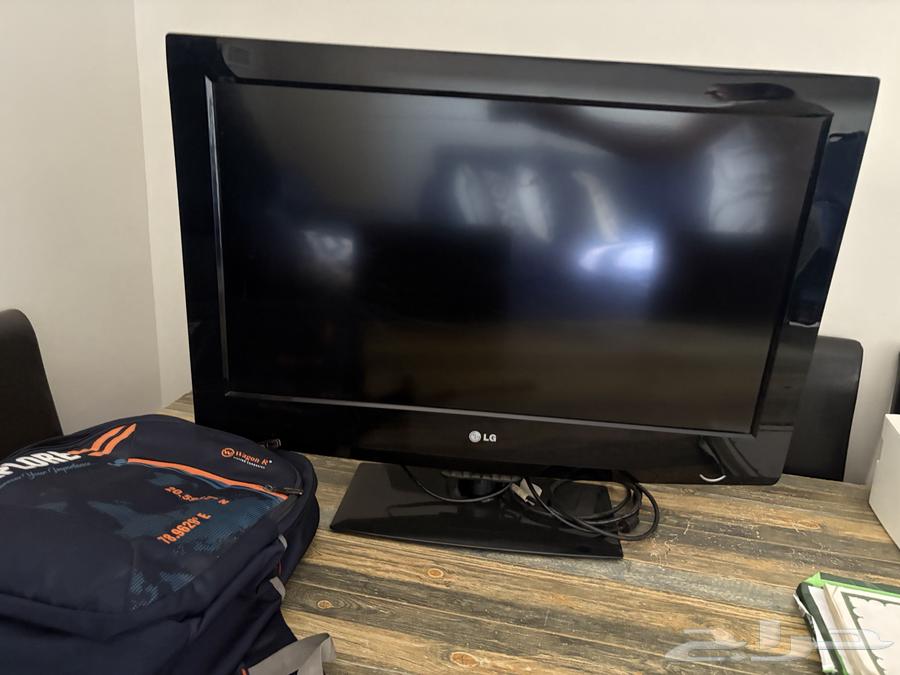 LG screen without defects, works with receiver, not smart if you have a receiver64421729679491112