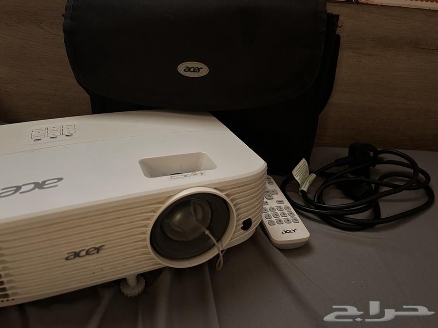 Acer P1350WL Projector Used in Good Condition64416267778691113