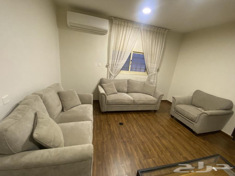 كنب آشلي امريكي للبيع64417413287298113