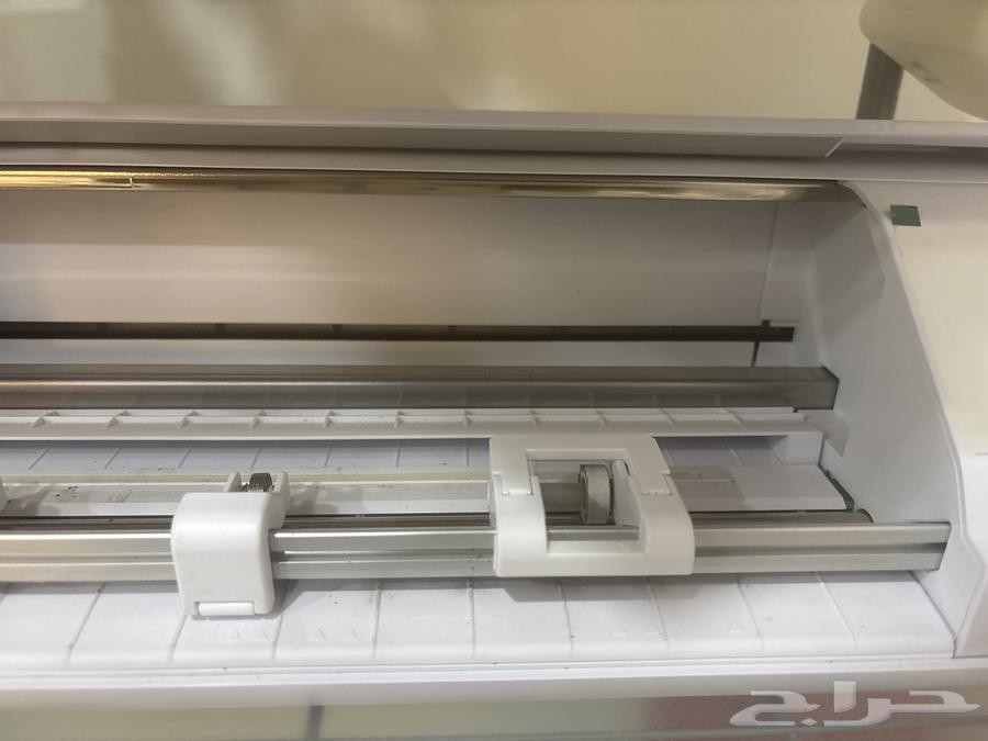 Camio cutting machine with complete accessories, lightly used and fully functional64415760160130111