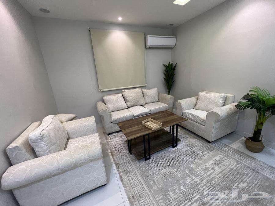 طقم كنب وسراير بيع عاجل بالمروج64417766435713111