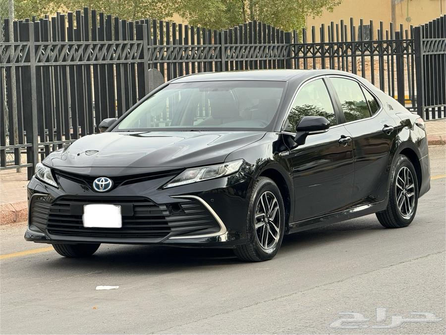 تويوتا كامري 2023 ممشى 80 الف بودي خالي من الرش64576492730498114