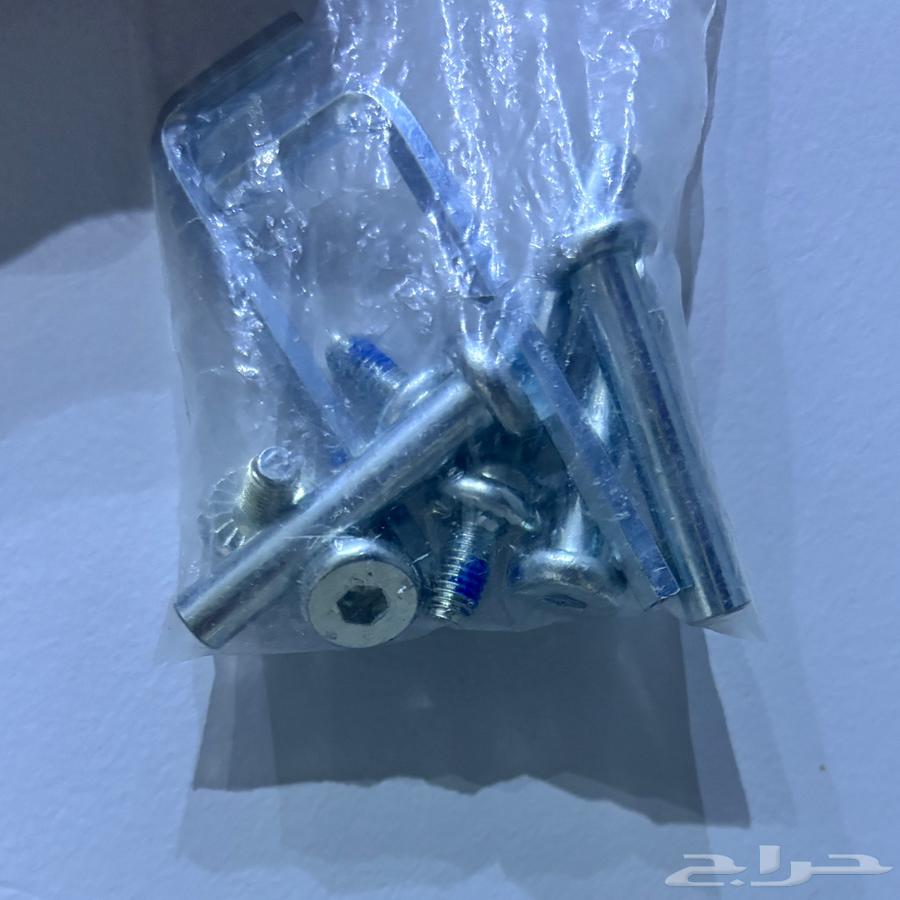 2 حذاء لعبة سكيت مقاس 29-32 لون أسود و رمادي64418634776835114