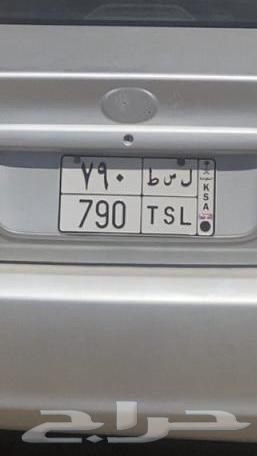 A distinctive three-panel board64573866810755110