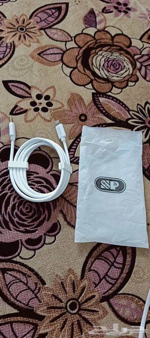 iPhone charger very strong and fast charging for only 10 riyals with warranty64413514585218111