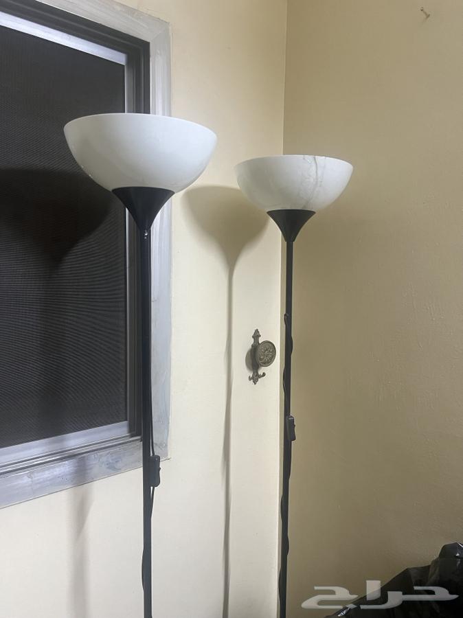 لمبة ايكيا  وطاولة تلفزيون واربعه مراويح  وفريز64412829706369113