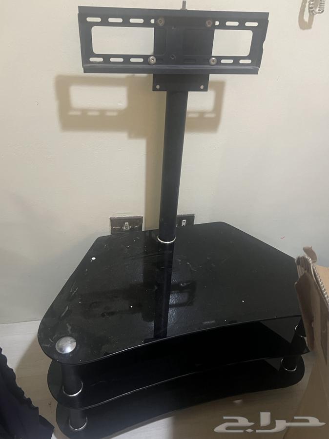 لمبة ايكيا  وطاولة تلفزيون واربعه مراويح  وفريز64412829706369114