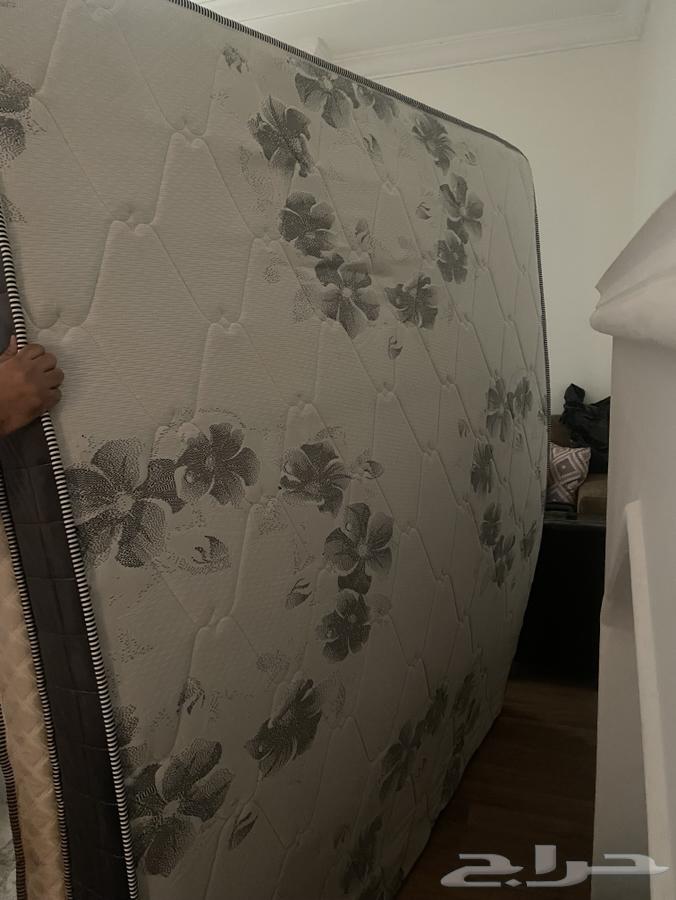 مرتبة سرير مستخدمة مقاس 18064414886418818110