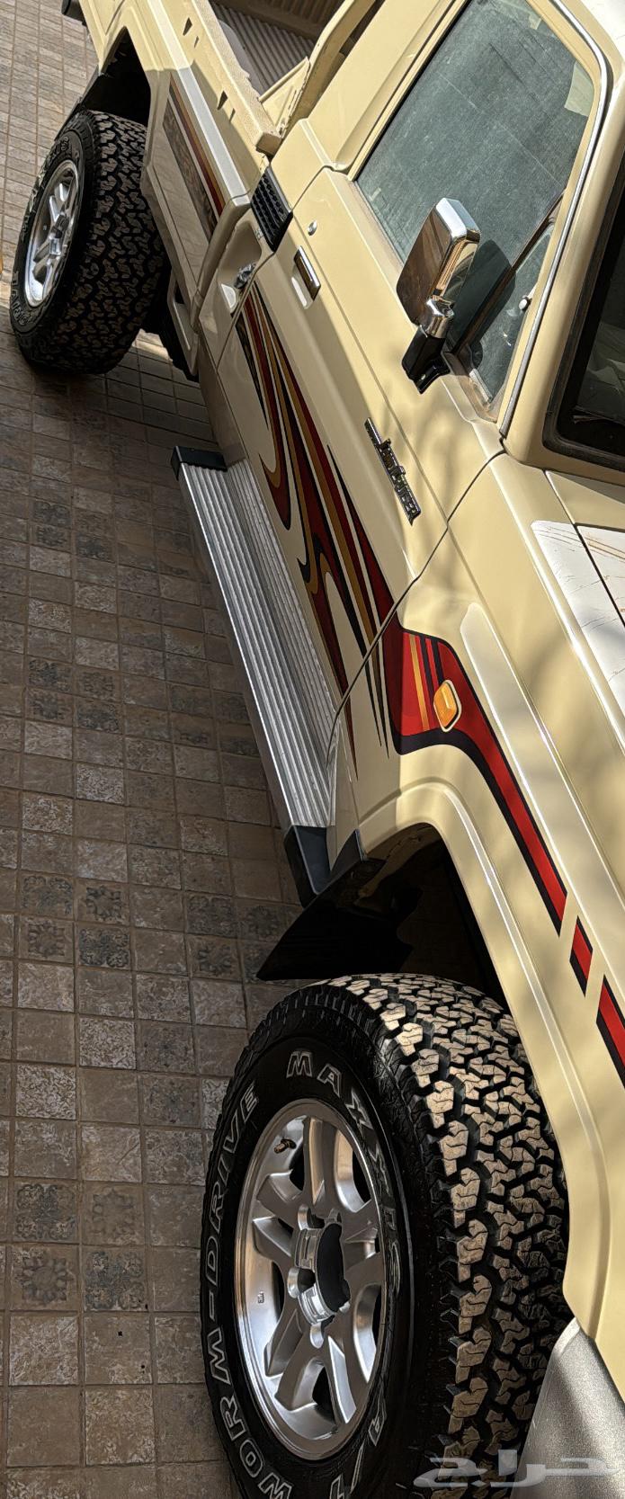 جنوط الحميد وماكسس بخطوطهن64569712575747112