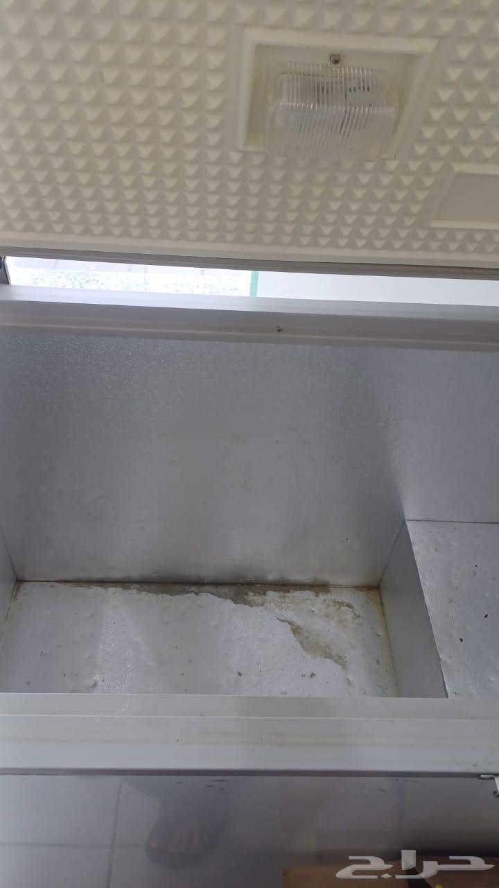 ثلاجه شبه جديده للبيع64416623809922110