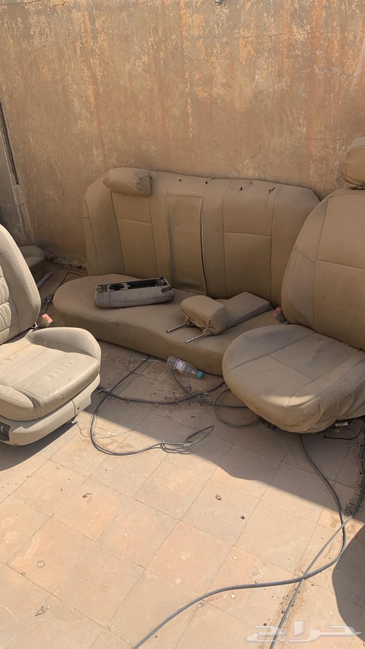 مراتب سكودا سوبر بي نظيفه مع عدد 4 ديكورات أبواب64413851457923111