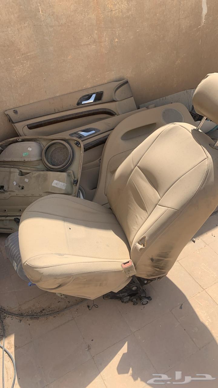 مراتب سكودا سوبر بي نظيفه مع عدد 4 ديكورات أبواب64413851457923113