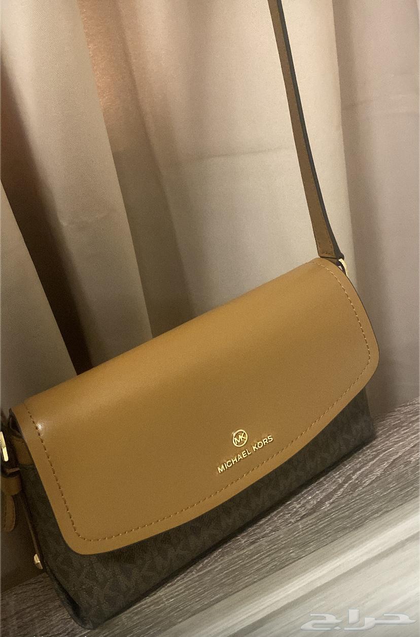 شنطة مايكل كورس اصلية64416281025025112