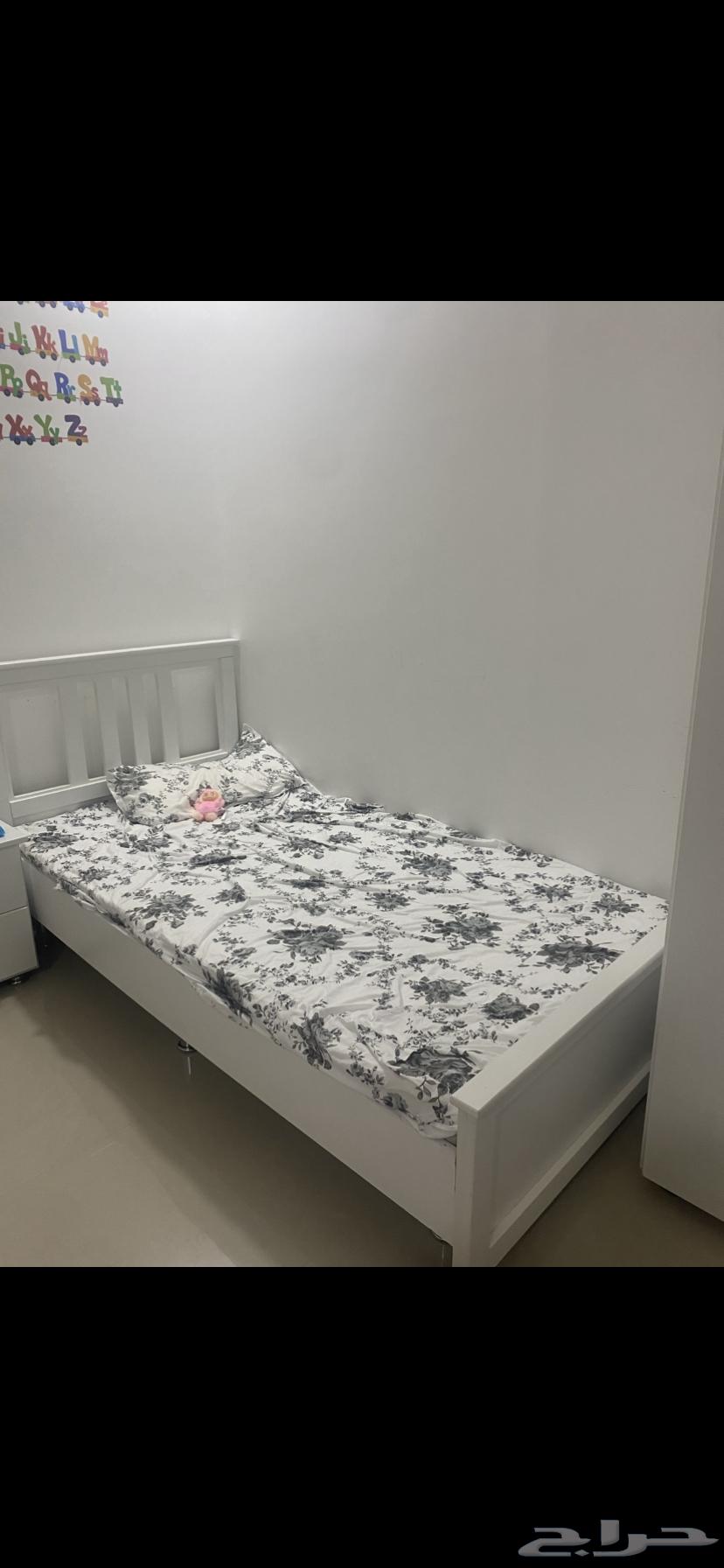 غرفة نوم فردية مع الفرشه64413931508225113