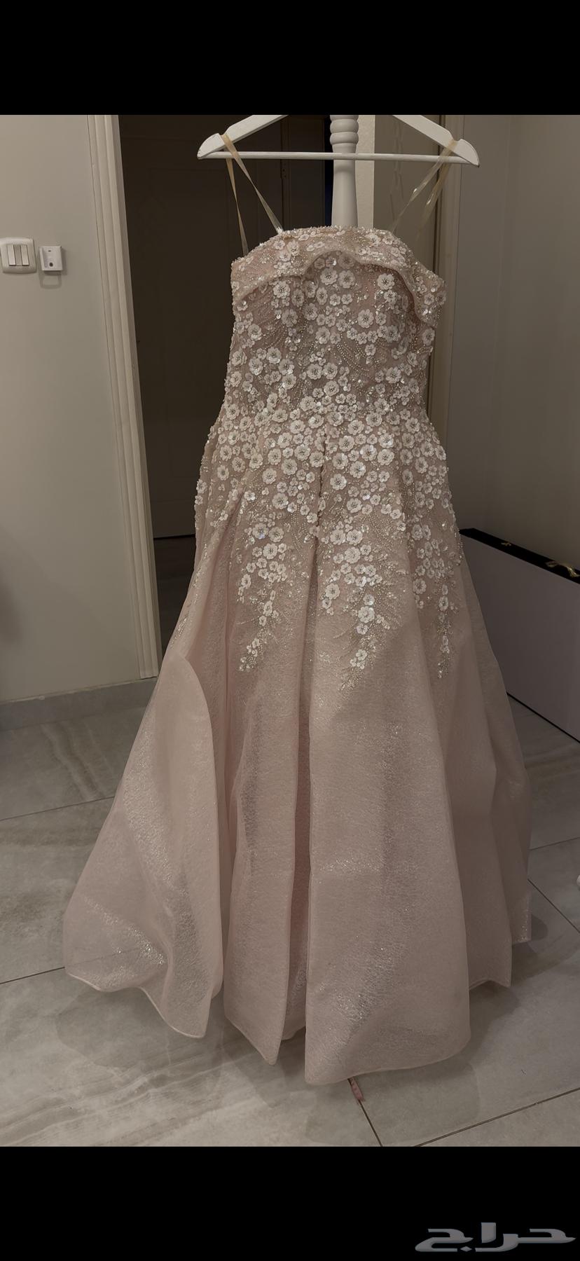 فساتين مستعمله للبيع .. انلبست يوم واحد64413665920386112