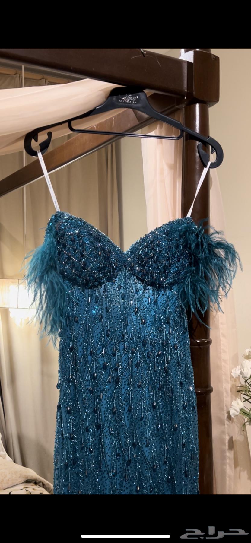 فستان من بوتيك دار ريم انلبس مره وحده فقط _ مقاسه سمول _64416571177858112