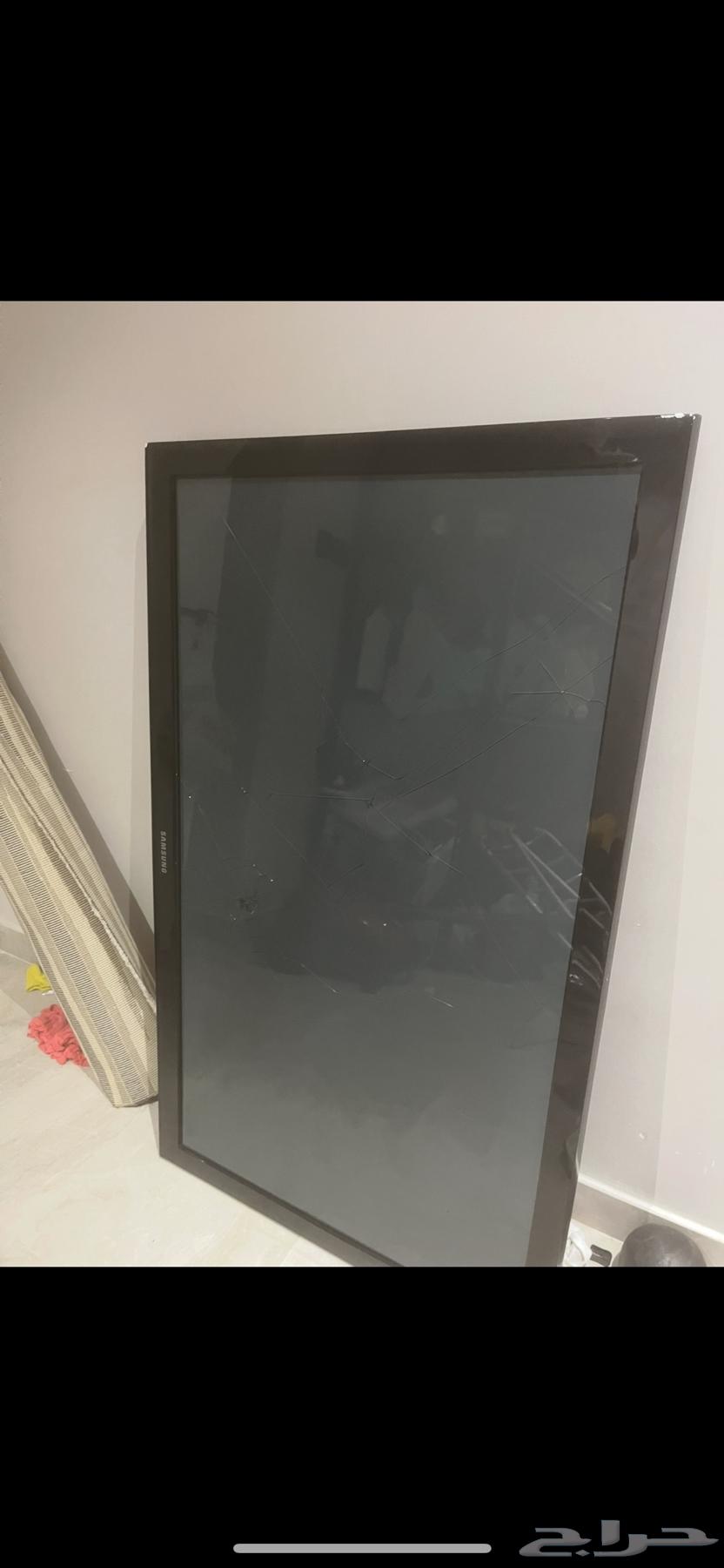للبيع شاشة مكسورة سامسونج مقاس 55 بوصة مع الريموت64418322810113110