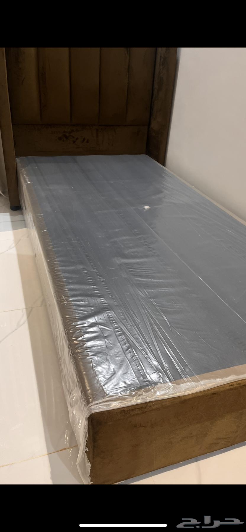 سرير نفر للبيع و اجهزة قهوه64412628773377110