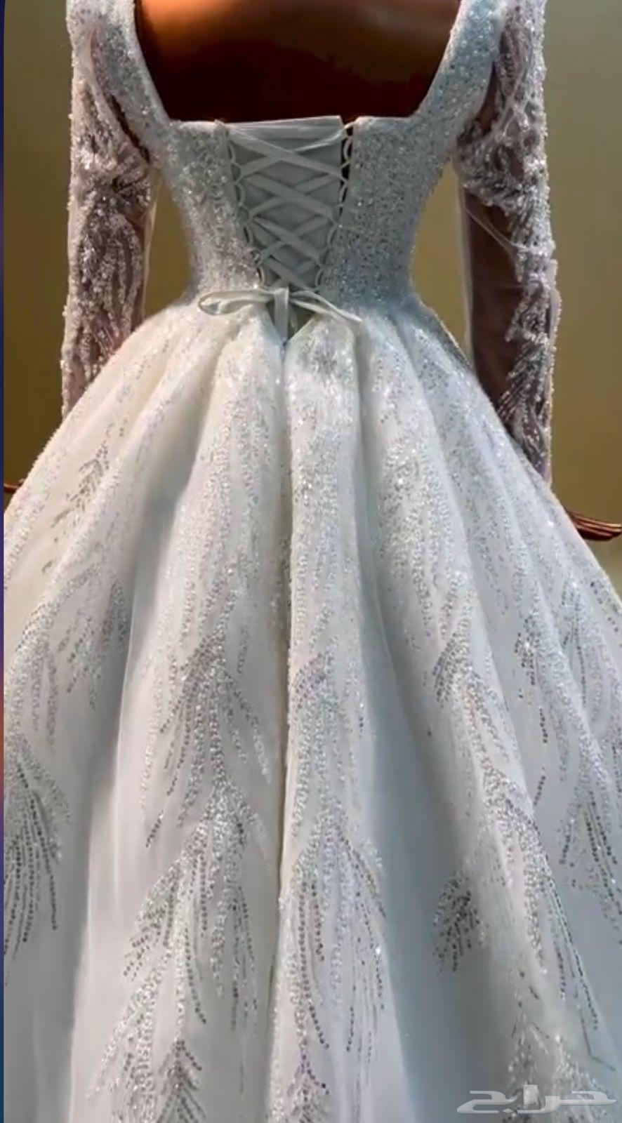 فستان زواج نضيف لا يحتوي على اي شق او تلف معاه شرعه ب 50064414355739137114