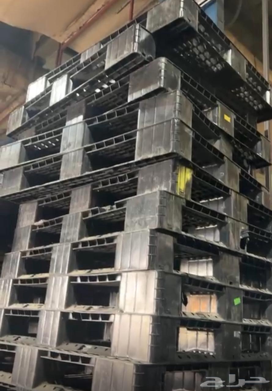 طبليات بلاستك مستخدمه في جده64417508734211111