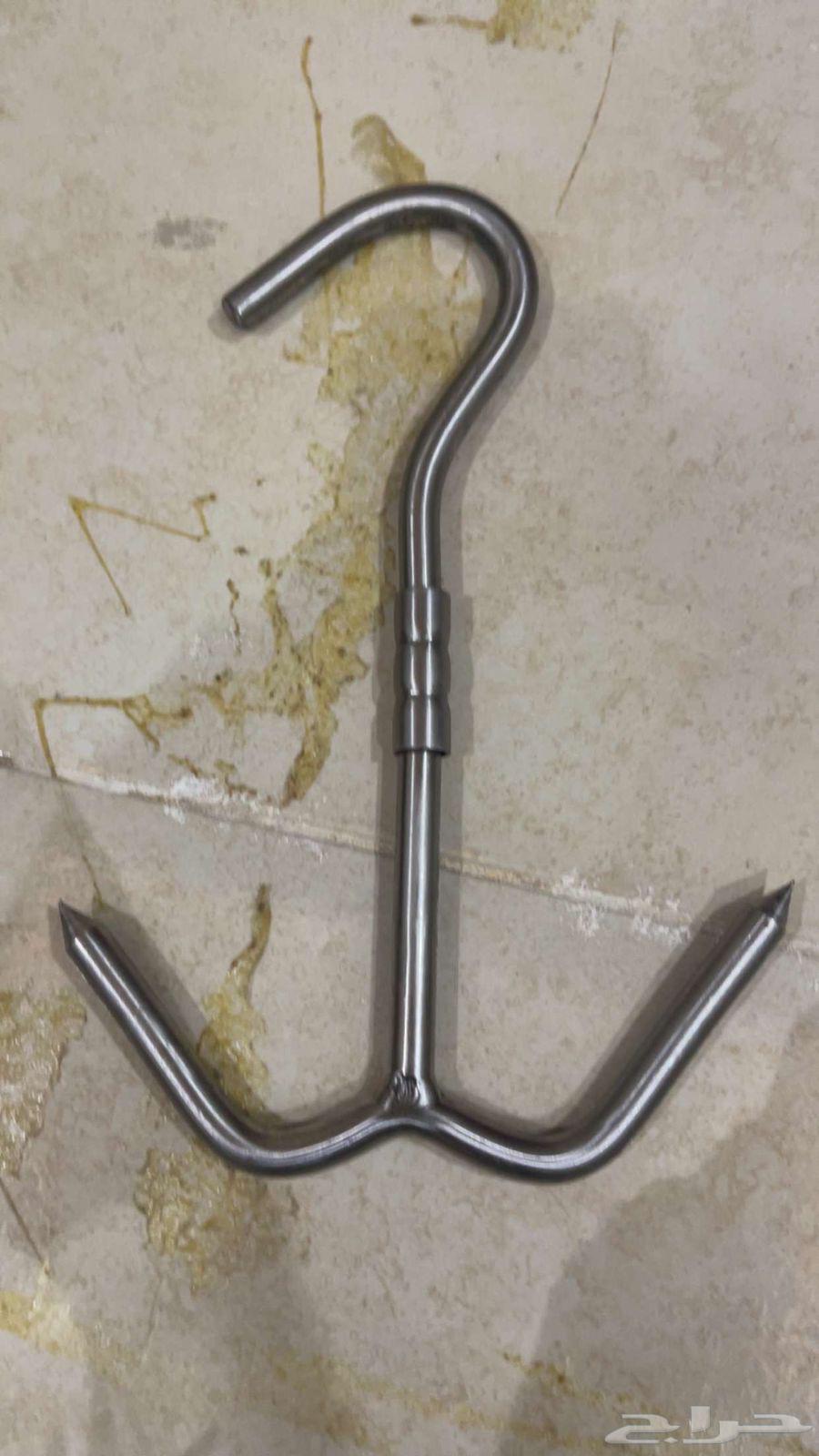 Meat Saw and Tongs64576325886849113