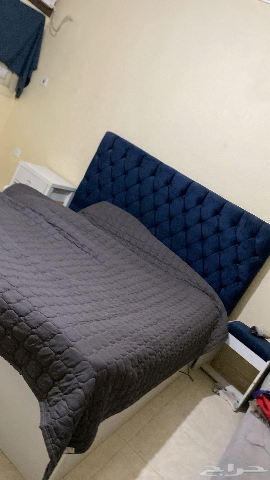 ب 300 ريال للبيع64418363293569110