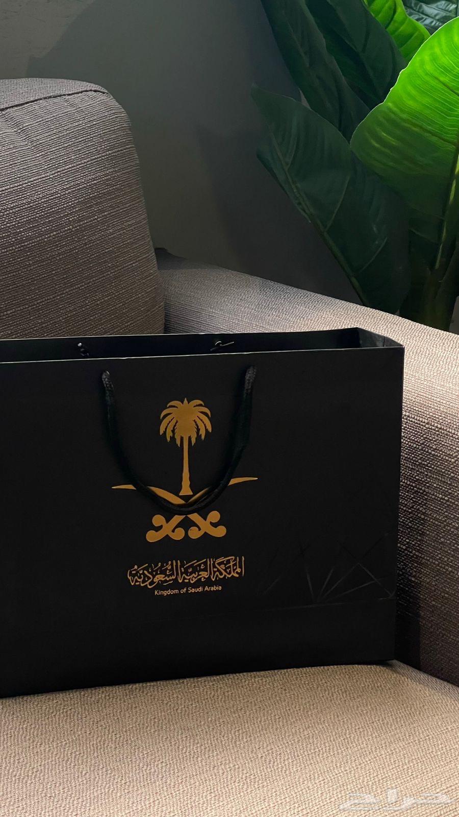 وشاح اليوم الوطني السعودي كمية محدوده64415114795779110