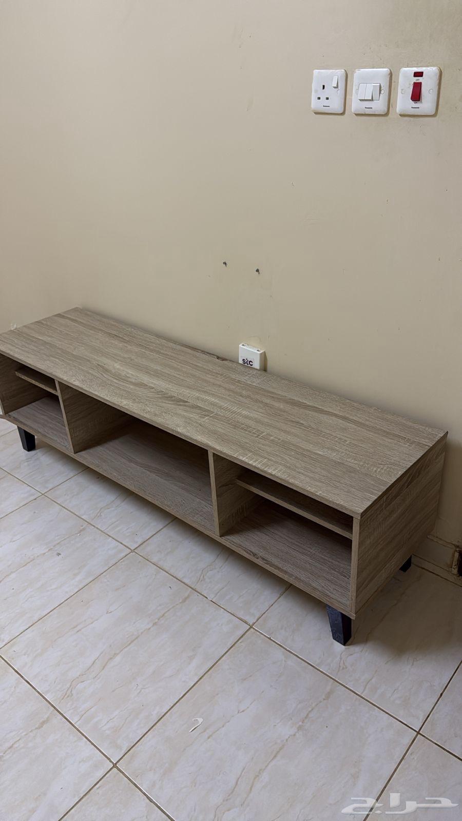 طاولت تلفزيون64416928238467111