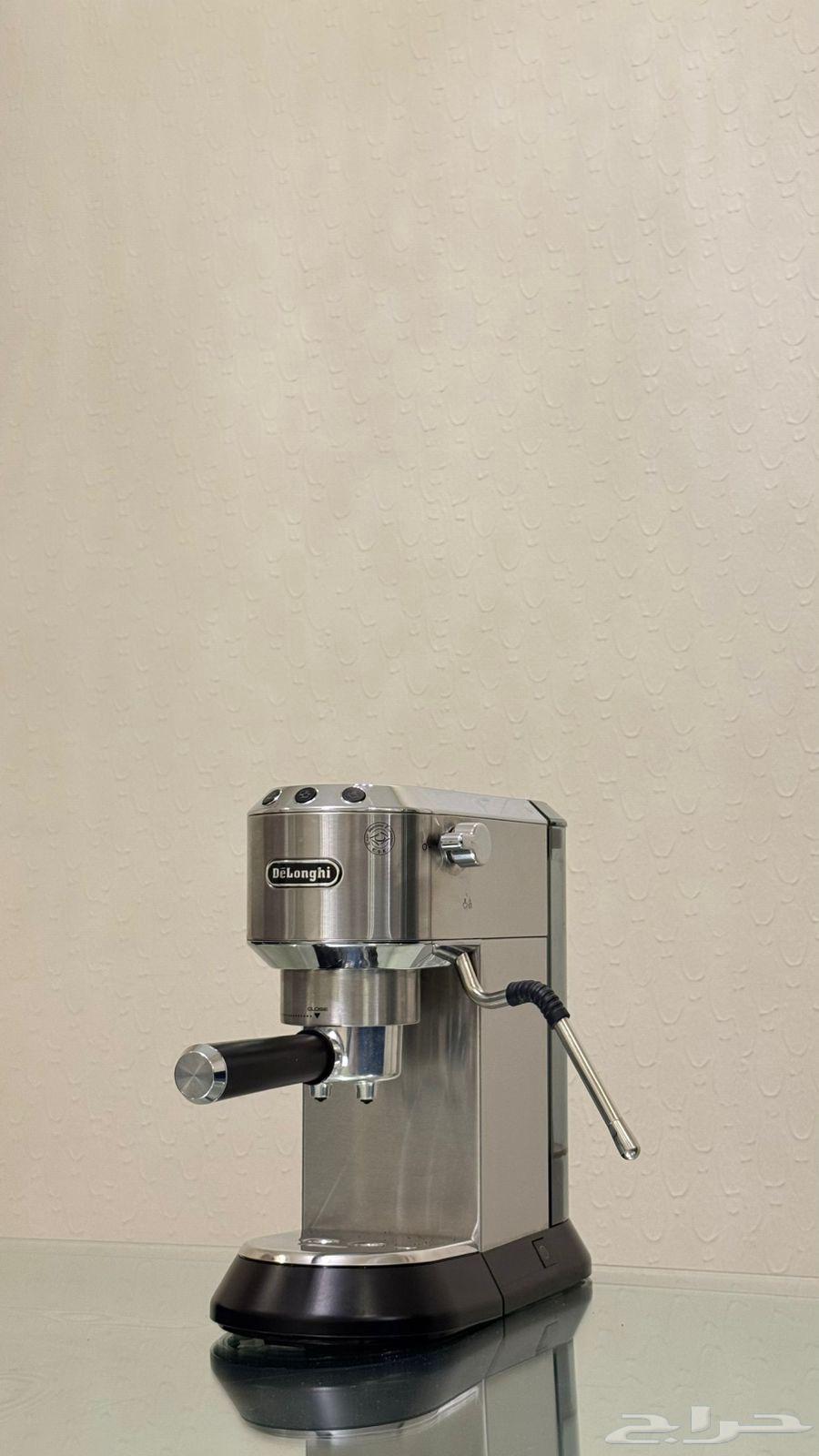 مكينة قهوة شبة جديدة64416413563522114