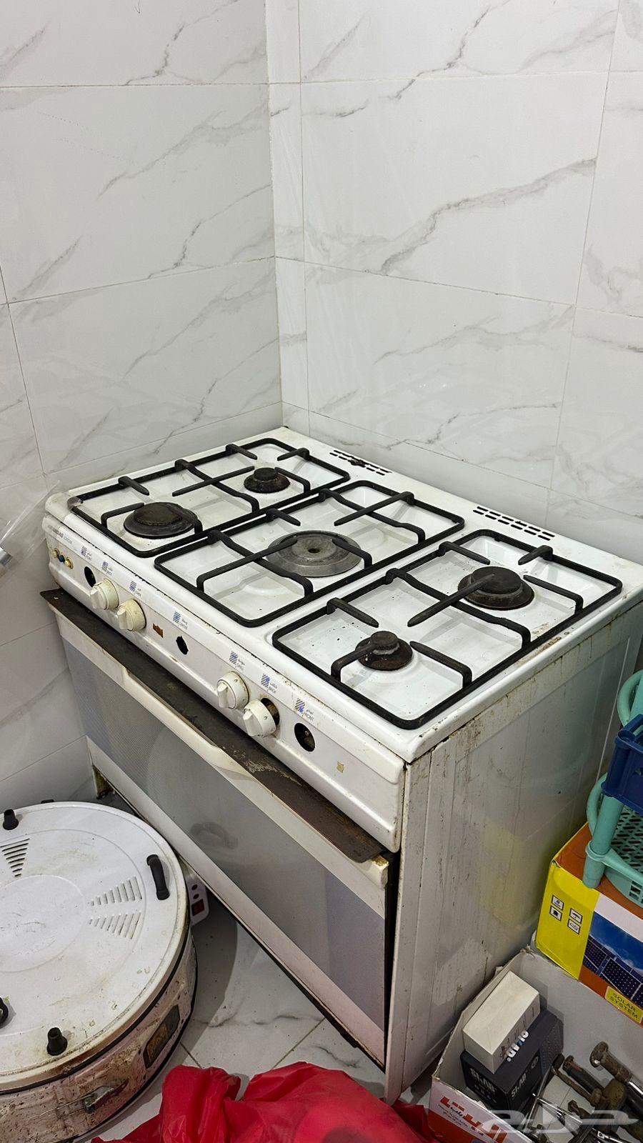 فرن غاز ( تم البيع )64418336242049110