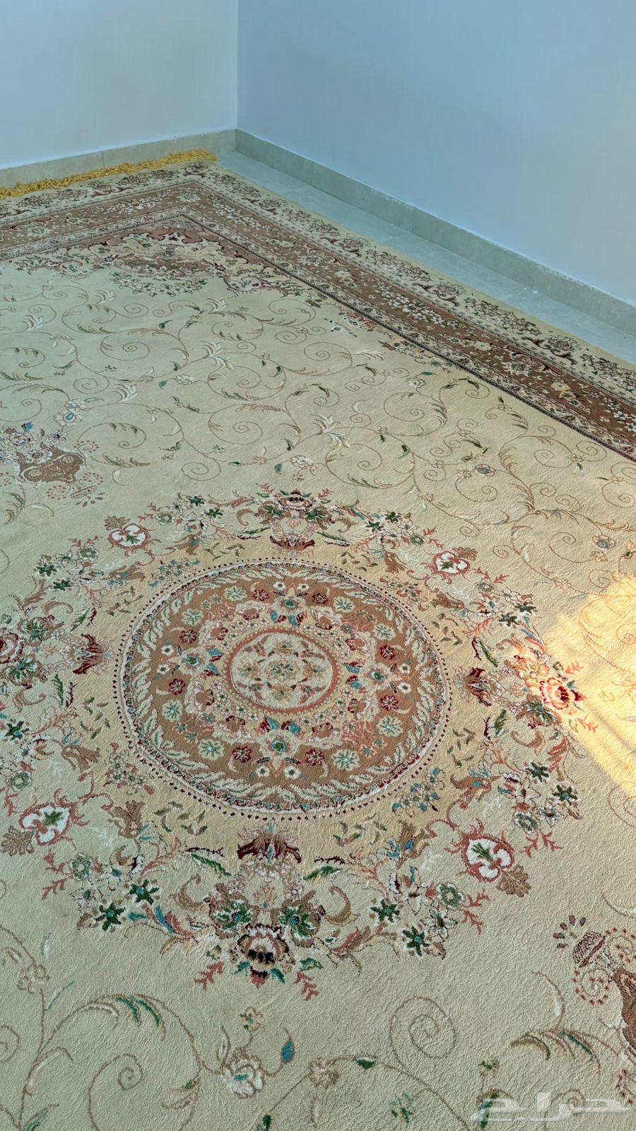 للبيع سجادة تركية نظيفة مستعجل وسعر مناسب64413167068547111