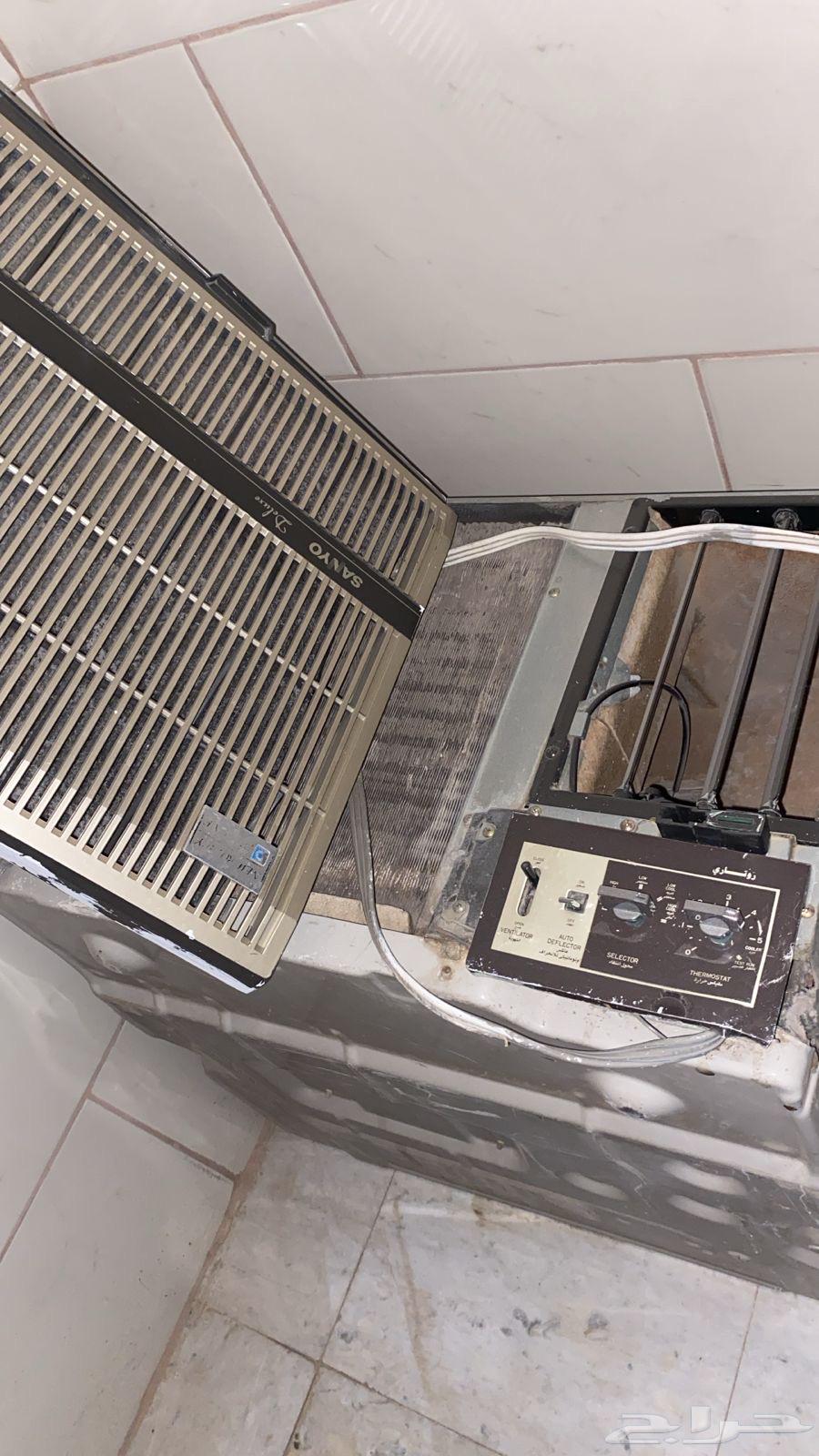 سرير أطفال   مفرشة 3  1   دولاب كتب   مكيف للبيع  ا64412789196034110