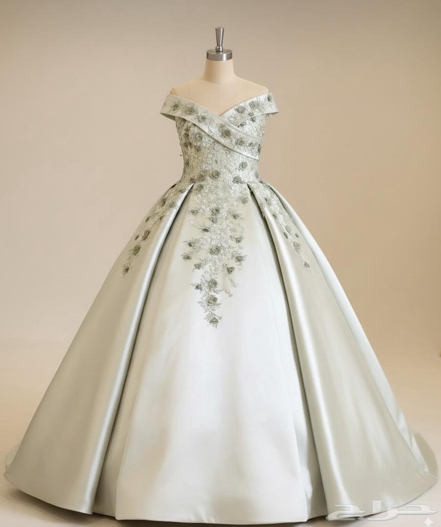 فستان ملكة لون فستقي مقاس ميديم للبيع او الايجار64415168715394110