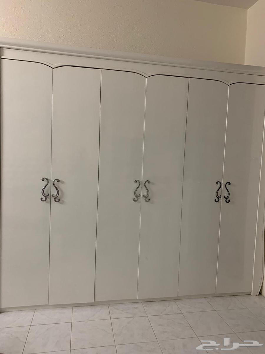 اثاث للبيع غرفة نوم وكنب صاله حرف L وطاولة طعام مع 6 كراسي64415585795457112