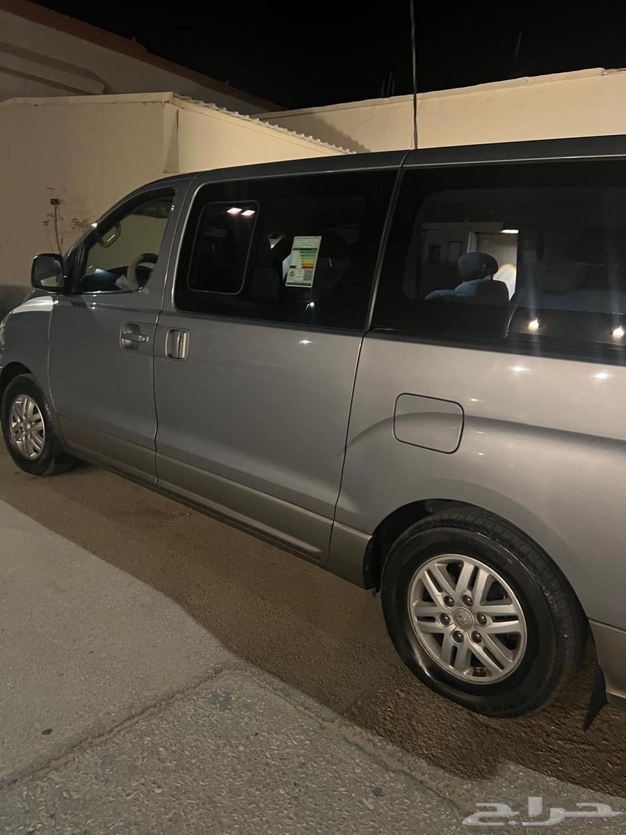 فان h1 بنزين موديل2017المالك الاول كل شي وكاله 48000السعر64577078579714114