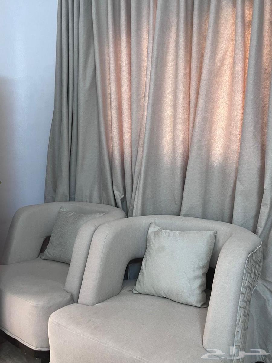 New sofa, simple use and slight wear, reason for sale I want a floor seating64415007388930113