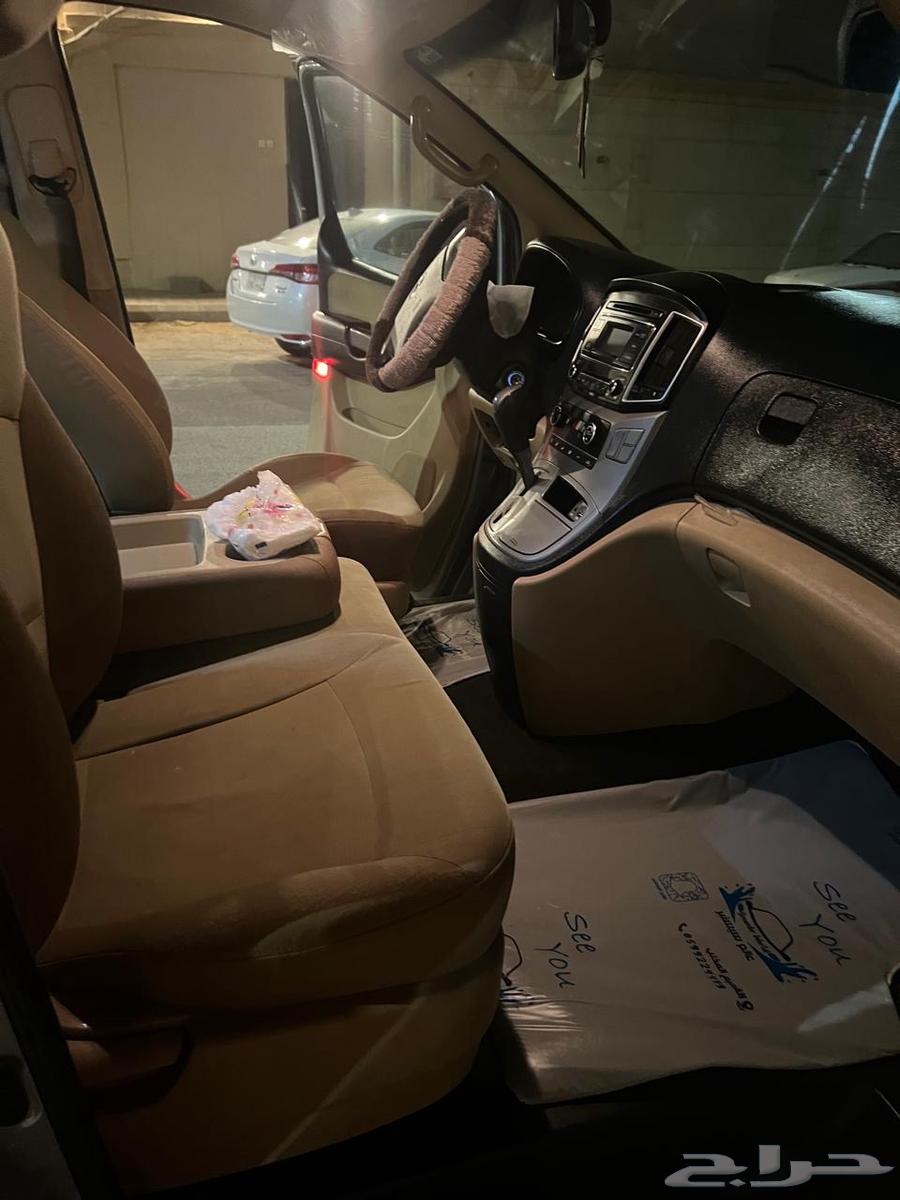 فان h1 بنزين موديل2017المالك الاول كل شي وكاله 48000السعر64577078579714113