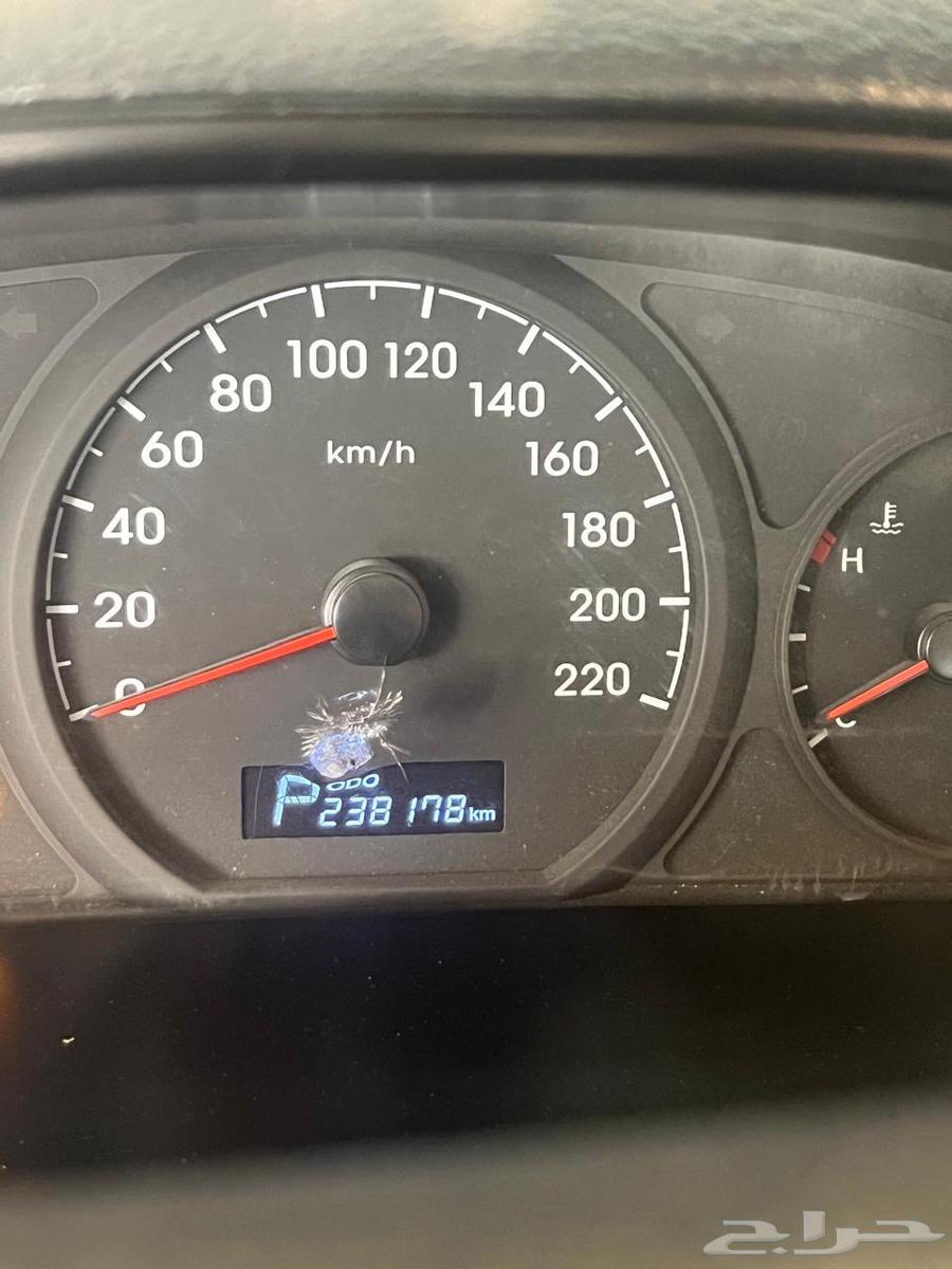 فان h1 بنزين موديل2017المالك الاول كل شي وكاله 48000السعر64577078579714110