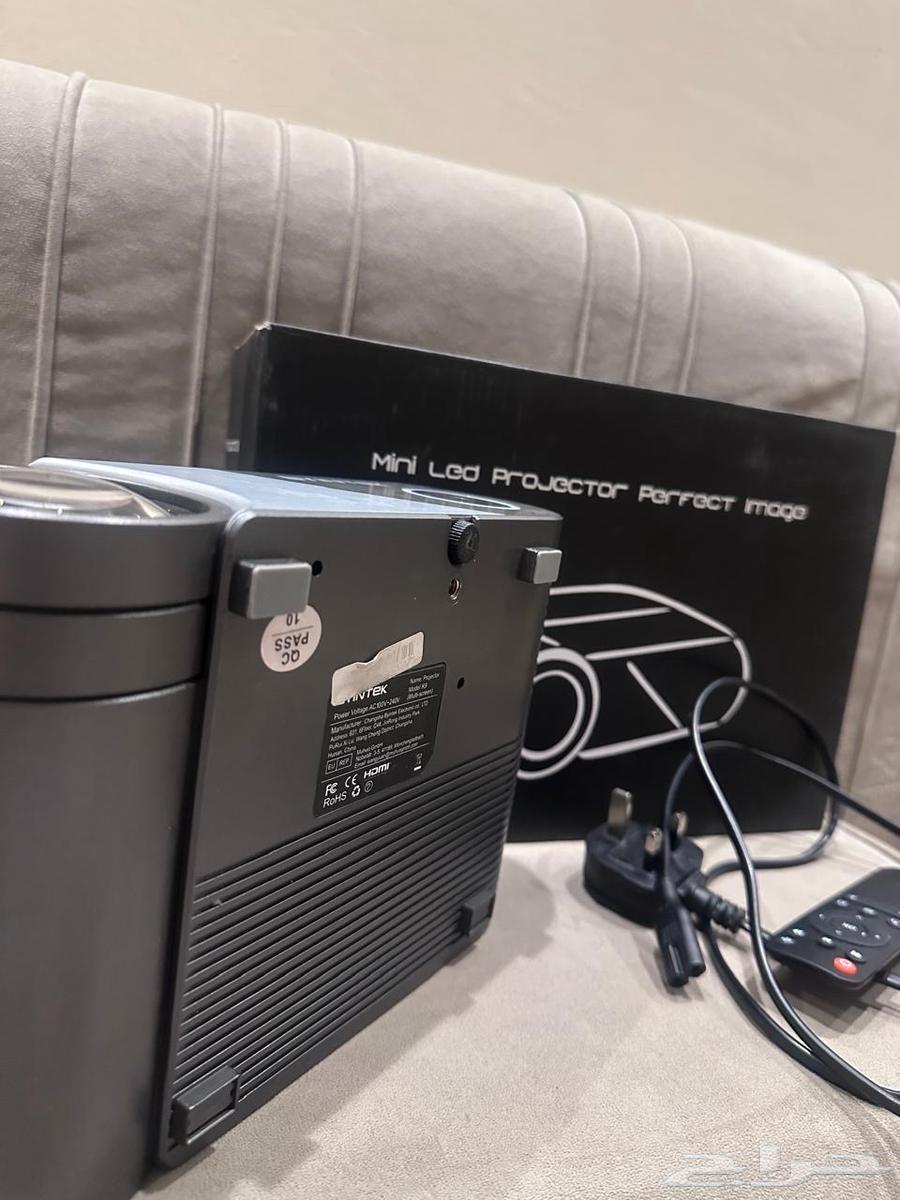 Projector64419118503682111