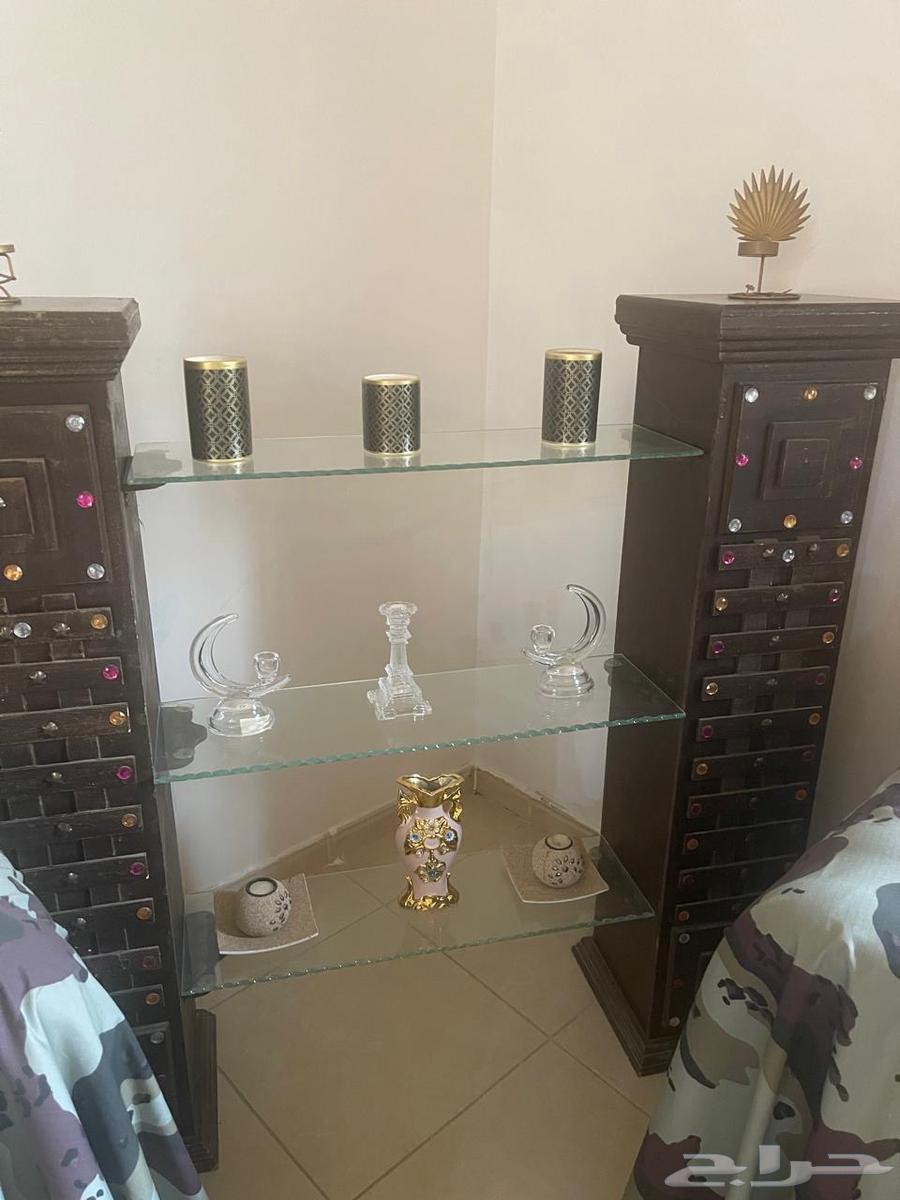 غسالة نضيفه جدا ومدخل وطاولات للبيع64416267620227111