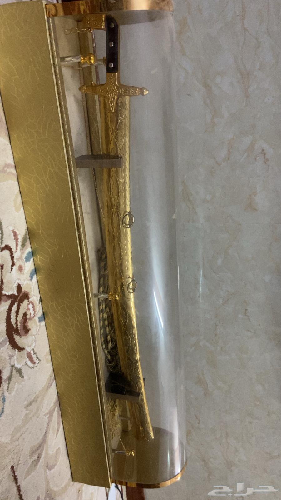 Sword64424692879234112